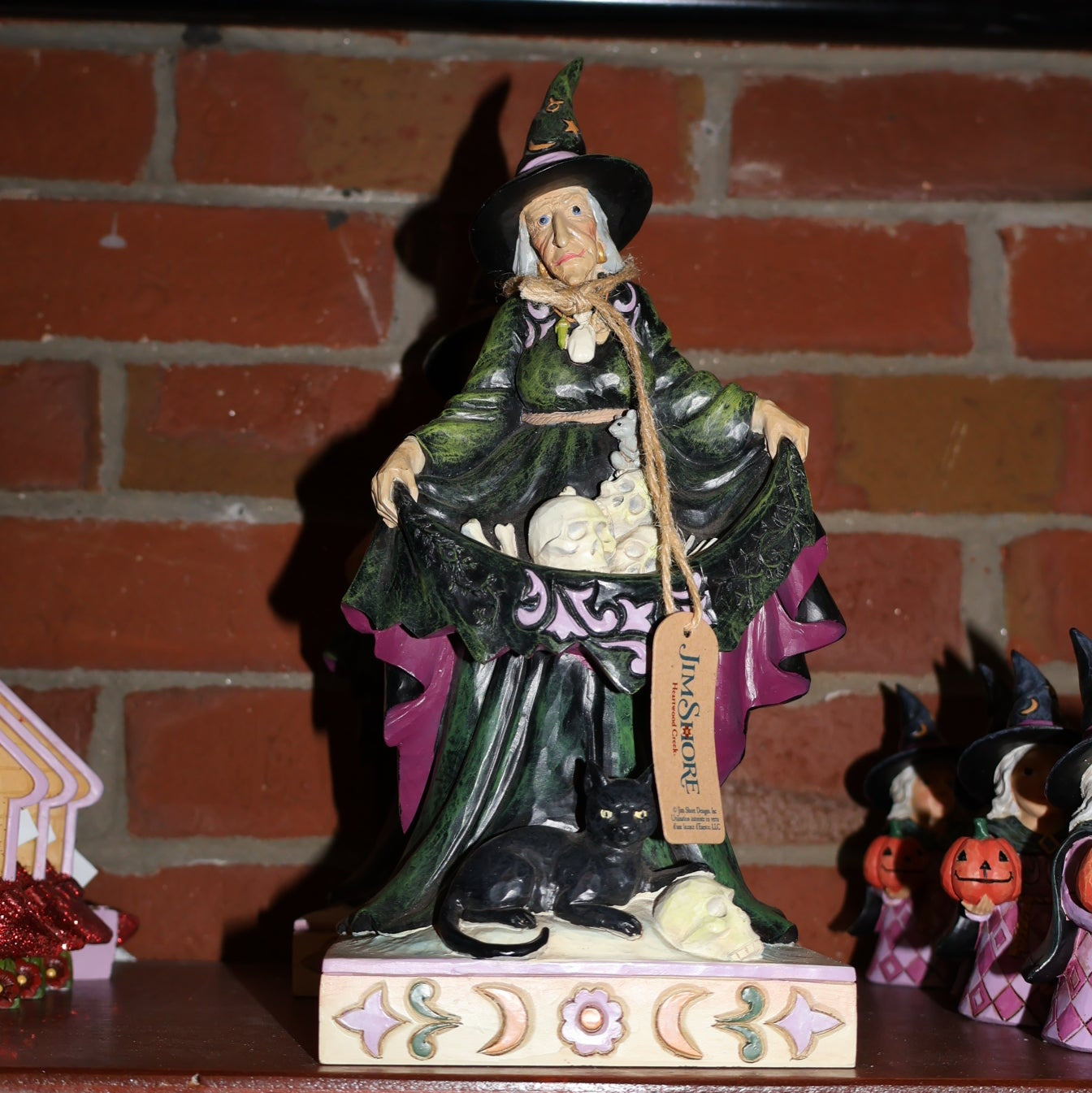 Witch Scary W/Skulls