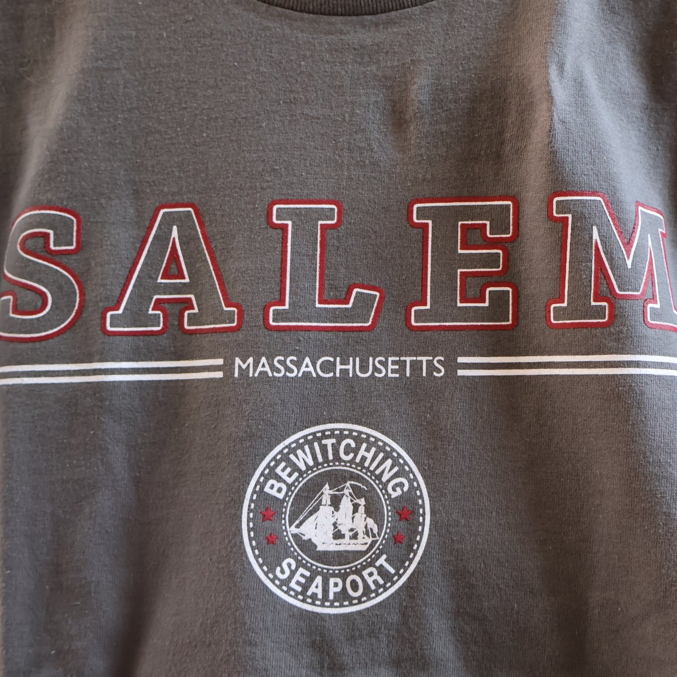 T-Shirt Bewitching Seaport